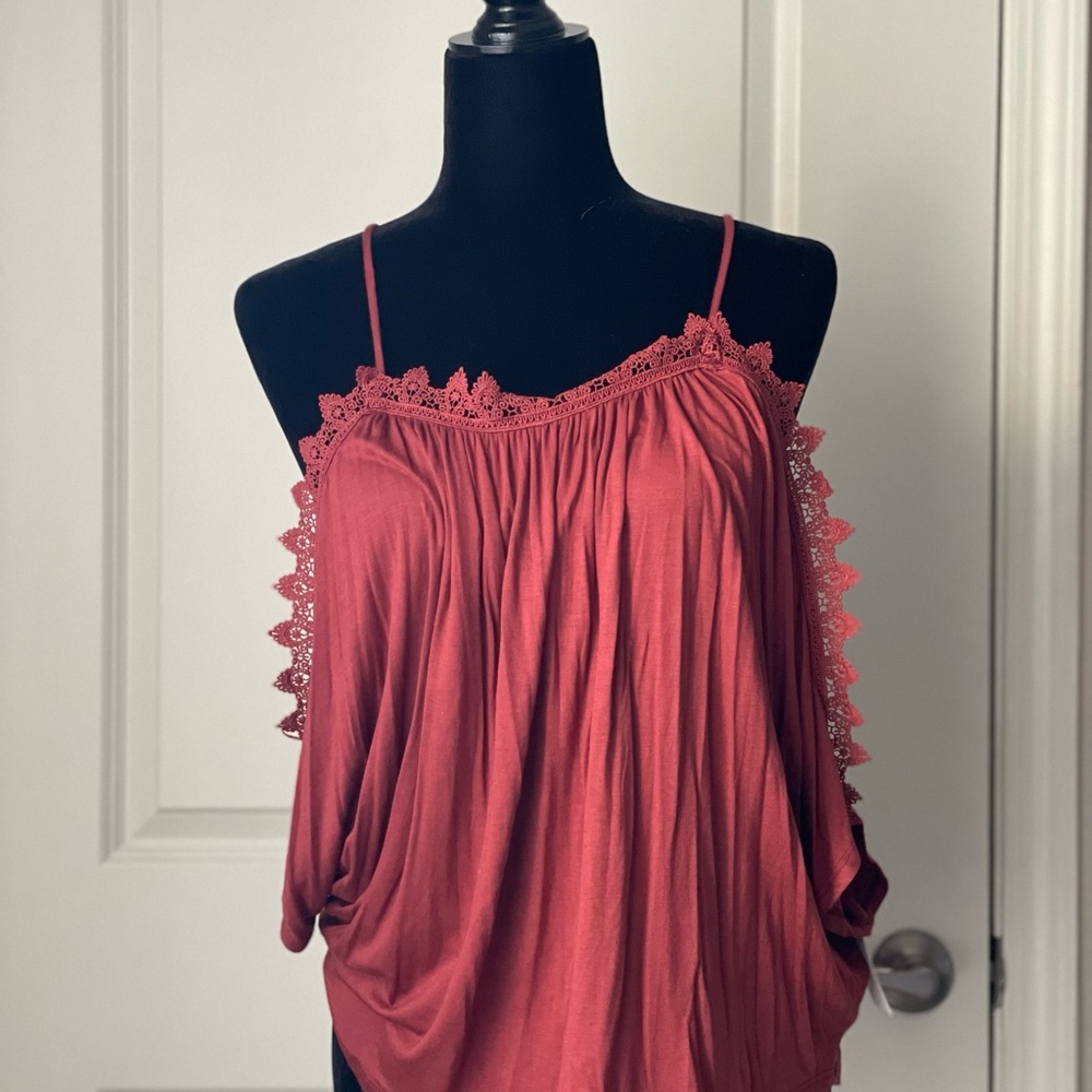 Brick red top